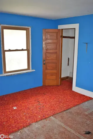 1614 Commercial Iowa Falls IA 50126