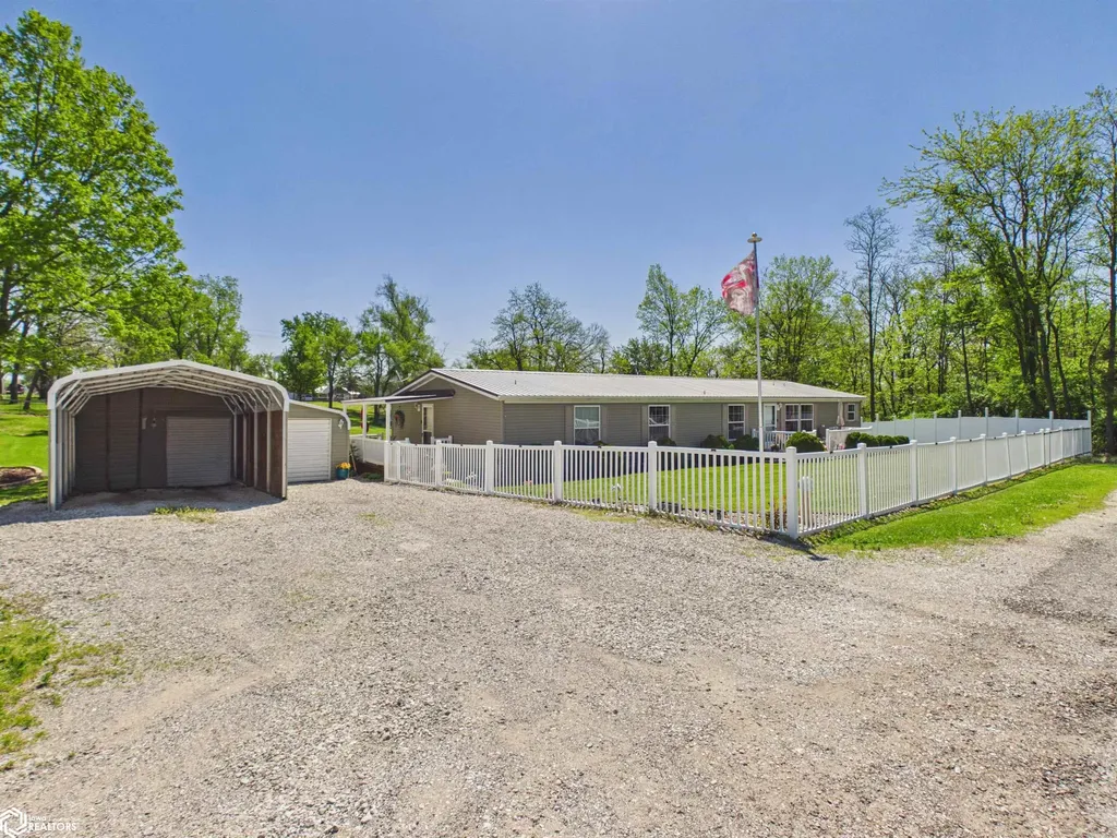 2433 Garfield Avenue Keokuk IA 52632