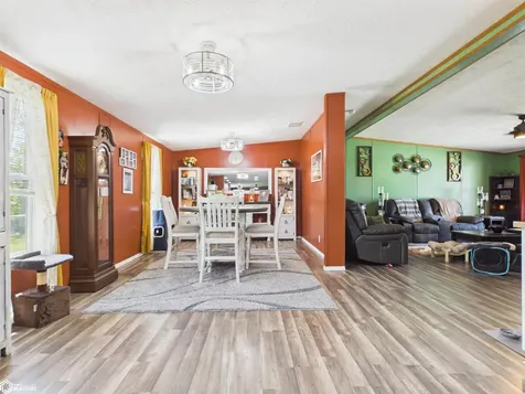 2433 Garfield Avenue Keokuk IA 52632