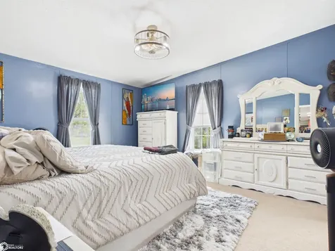 2433 Garfield Avenue Keokuk IA 52632