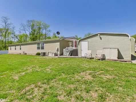 2433 Garfield Avenue Keokuk IA 52632