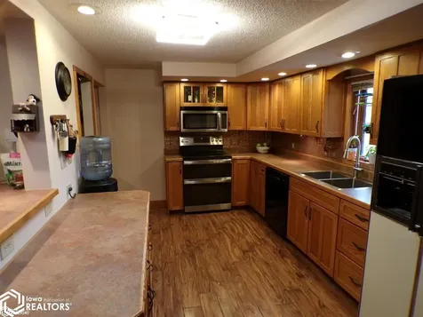 107 4th Street NE State Center IA 50247