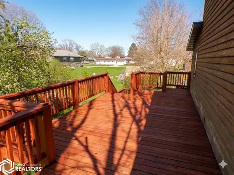 107 4th Street NE State Center IA 50247
