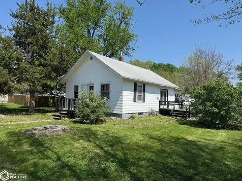930 S Weller Street Ottumwa IA 52501