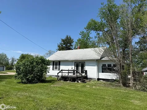 930 S Weller Street Ottumwa IA 52501