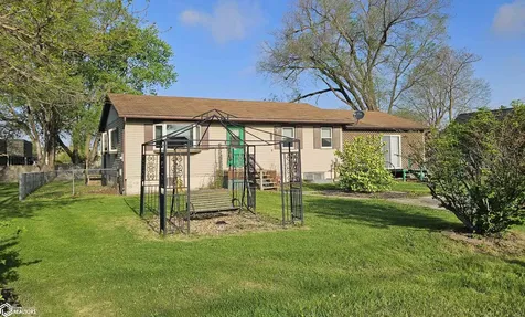 110 S 17th Street Fairfield IA 52556