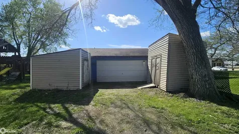 110 S 17th Street Fairfield IA 52556