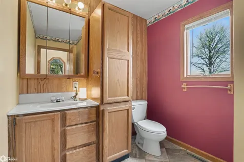 6597 188th Street Sperry IA 52650
