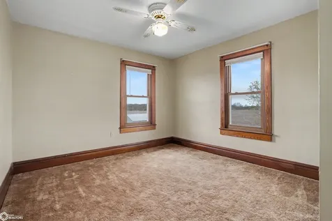 6597 188th Street Sperry IA 52650