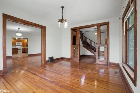 6597 188th Street Sperry IA 52650