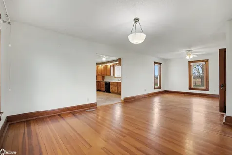 6597 188th Street Sperry IA 52650