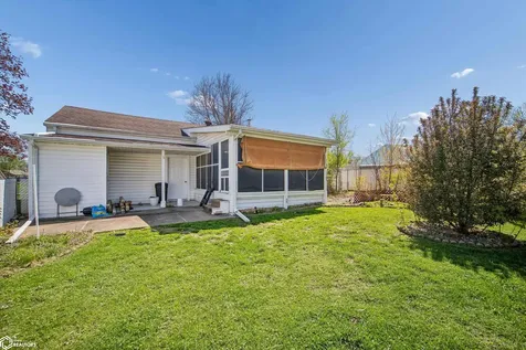 13 Friendly Lane Ottumwa IA 52501