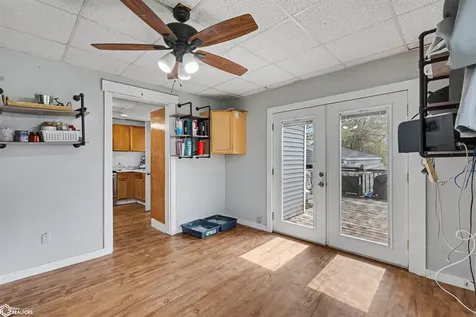 328 8th Avenue Grinnell IA 50112
