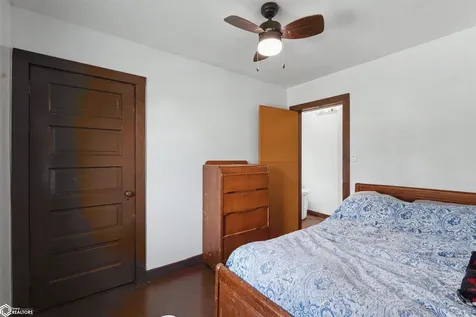 328 8th Avenue Grinnell IA 50112