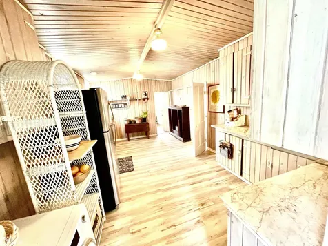 302 S Court Street Fairfield IA 52556