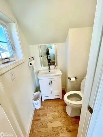 2044 Garnet Lane Fairfield IA 52556