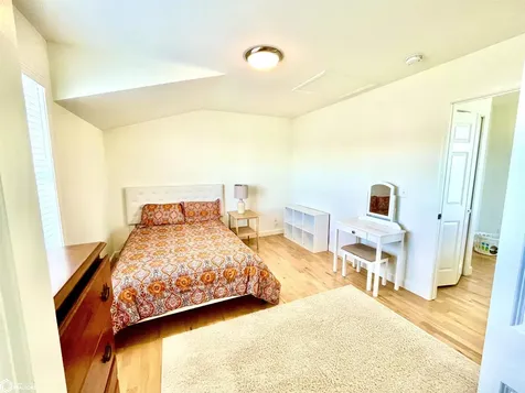 2044 Garnet Lane Fairfield IA 52556