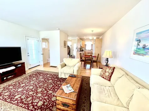 2044 Garnet Lane Fairfield IA 52556