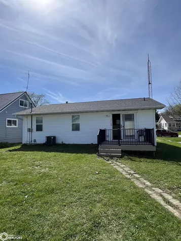 2202 Racine Avenue Burlington IA 52601