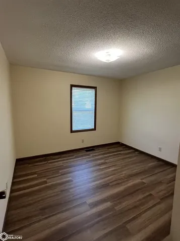 2202 Racine Avenue Burlington IA 52601