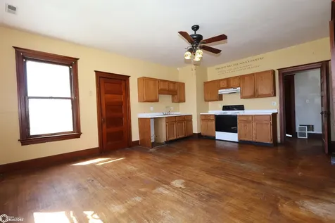 106 3rd Avenue SE State Center IA 50247