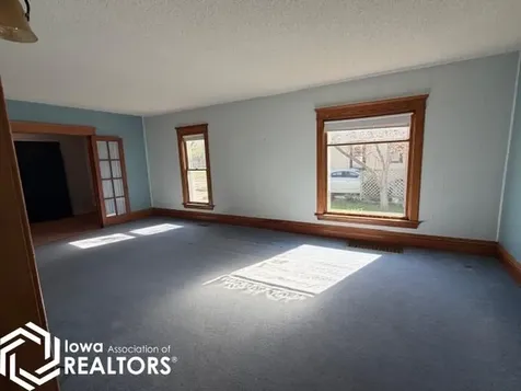 311 7th Street NW Mason City IA 50401