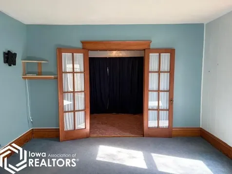 311 7th Street NW Mason City IA 50401