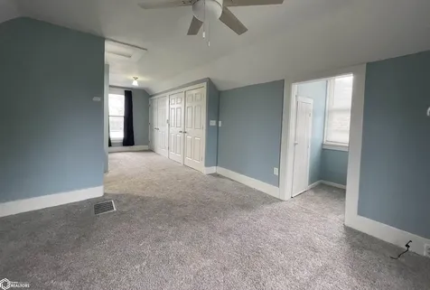 1302 S 12th Street Burlington IA 52601