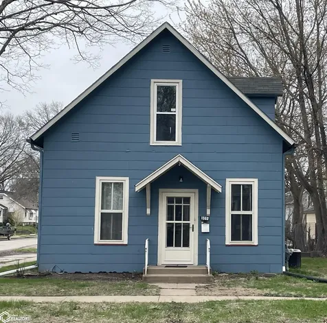 1302 S 12th Street Burlington IA 52601