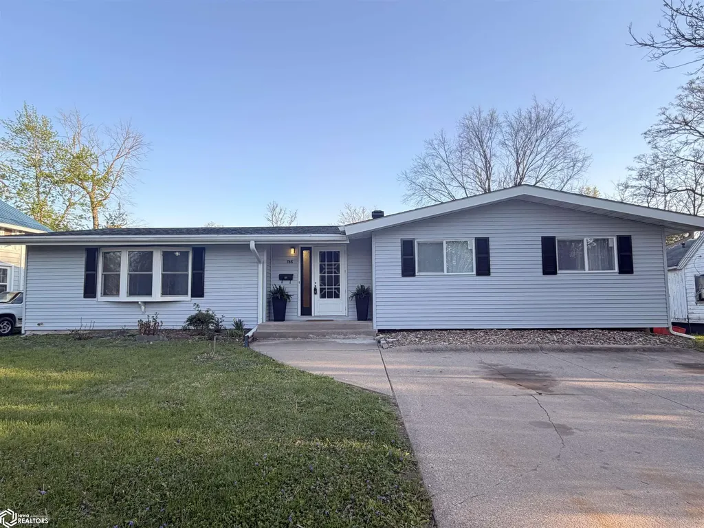 248 E Manning Avenue Ottumwa IA 52501