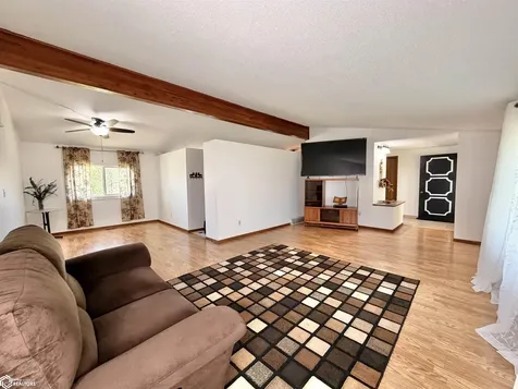 248 E Manning Avenue Ottumwa IA 52501