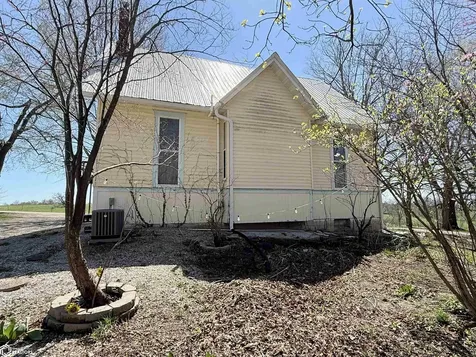394 Prost Street Richland IA 52585