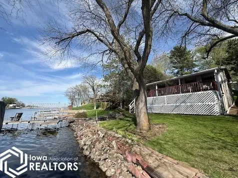 1035 Lakeshore Drive Brooklyn IA 52211