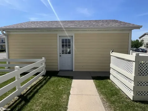 2130 Sapphire Lane Fairfield IA 52556