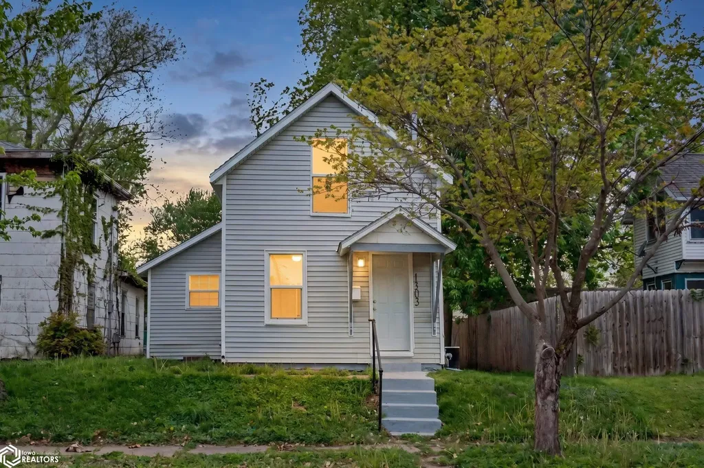 1303 S Central Avenue Burlington IA 52601