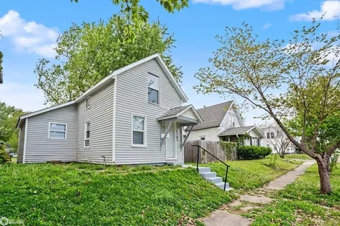 1303 S Central Avenue Burlington IA 52601