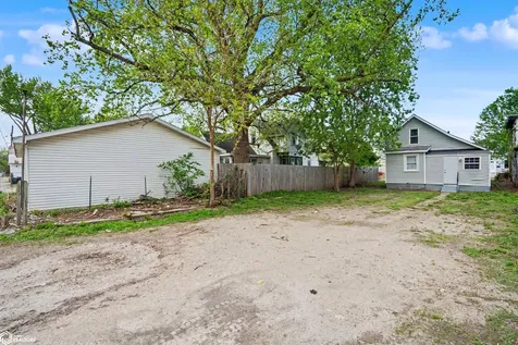 1303 S Central Avenue Burlington IA 52601