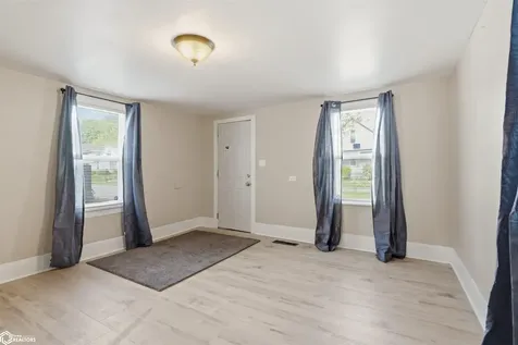 1303 S Central Avenue Burlington IA 52601