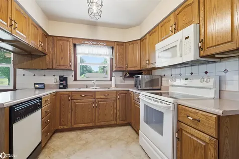 2710 Clearview Drive Burlington IA 52601