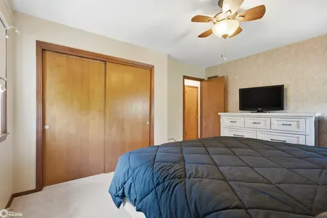 2710 Clearview Drive Burlington IA 52601