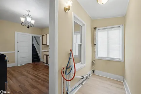 253 S Central Avenue Burlington IA 52601