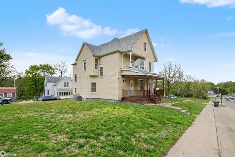253 S Central Avenue Burlington IA 52601