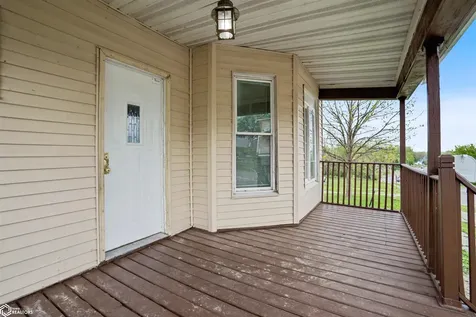 253 S Central Avenue Burlington IA 52601