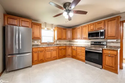 2159 200th Street Traer IA 50675