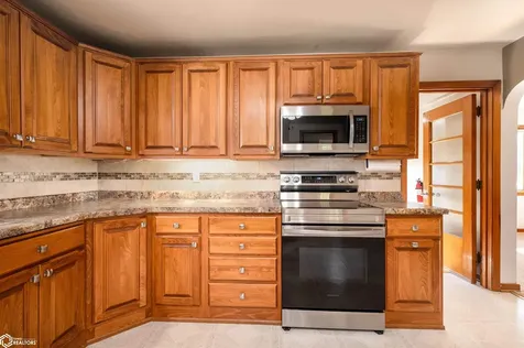 2159 200th Street Traer IA 50675