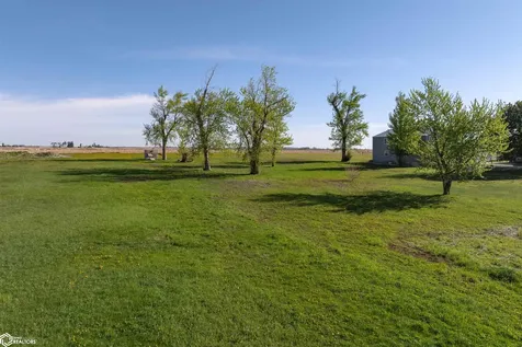 2159 200th Street Traer IA 50675