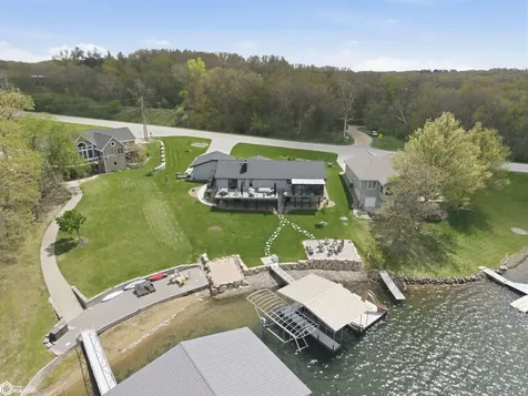 1037 Diamond Trail Road Montezuma IA 50171