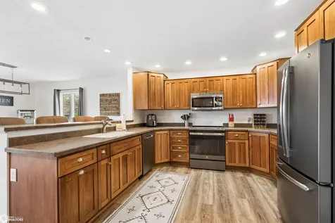 1037 Diamond Trail Road Montezuma IA 50171