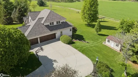 2250 W 21st Street N Newton IA 50208
