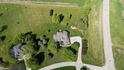 2250 W 21st Street N Newton IA 50208